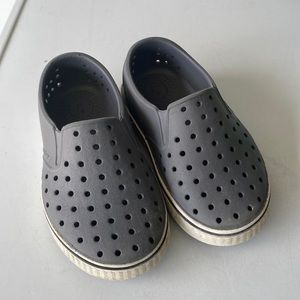 Grey miles natives size c8 great condition. Gently used.